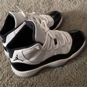 Jordan Women's Black and White Sneakers